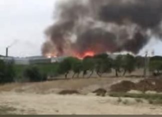Incendio en un almacén de maderas de Santa Ana