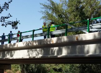 Entra en servicio el nuevo puente sobre el río San Juan en Castillo de Locubín tras su reparación de emergencia