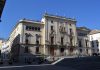 El Ayuntamiento proyecta la ampliación de las áreas de estacionamiento sujetas a zona azul y modernizará los parquímetros