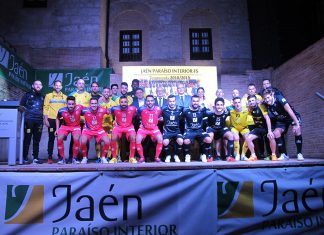 El Centro Cultural Baños Árabes acogieron la presentación del equipo Jaén Paraíso Interior Fútbol Sala