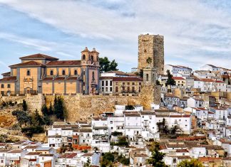 Un fallecido en Martos por el incendio de una vivienda