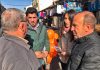 Mónica Moreno visita la asociación minera y la protectora de animales de La Carolina