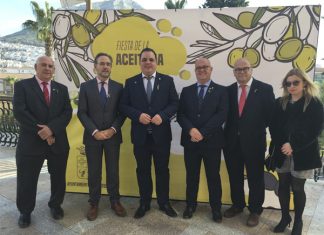 El alcalde proclama que el olivar es “nuestra herencia común, nuestro presente y nuestro futuro”
