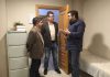 Reyes destaca la labor de la Fundación Proyecto Hombre que atiende a personas que sufren algún tipo de toxicomanía