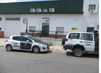 La Guardia Civil de Alcaudete ha detenido a una mujer presunta autora de incitar a un perro de raza peligrosa que atacara a una menor.