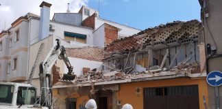 El Ayuntamiento de Úbeda inicia la demolición subsidiaria de la vivienda nº10 en la calle Poeta Luis Aranda