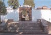 Profanan dos nichos del cementerio de Andújar