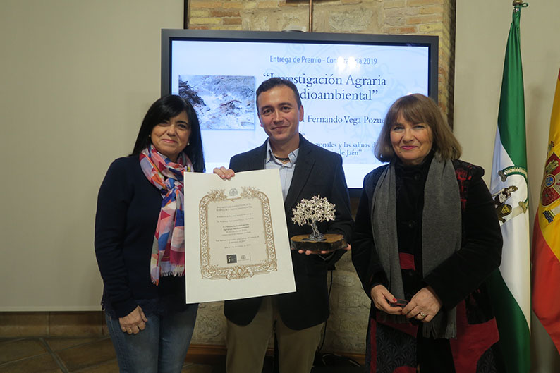 Un trabajo sobre las lagunas y las salinas jiennenses, de Rafael Vega, gana el Premio de Investigación Agraria del IEG