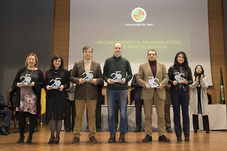 Celebración del Día de la Universidad con la entrega de distinciones y reconocimientos