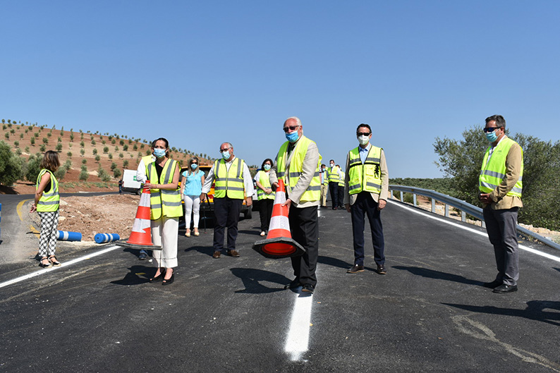 Fomento culmina la inversión de 1,8 millones en la mejora de la seguridad vial de la A-311