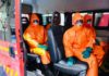 Bomberos de Jaén participan en el traslado de un paciente covid-19