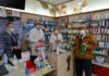 Salud recuerda a los mayores de 65 años la importancia de recoger mascarillas en su farmacia
