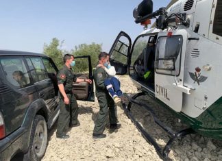 La Guardia Civil auxilia a dos personas que se encontraba ilocalizables por la familia