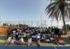 Entrega de diplomas a alumnos y alumnas de los campamentos de tenis organizados por el club Treinta Iguales