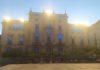 El Palacio Municipal se ilumina de azul con motivo del Día Mundial de la Parálisis Cerebral