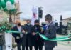 El presidente de la Diputación participa en la inauguración de la Plaza de la Autonomía de La Bobadilla