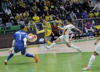 Santa Coloma se lleva la primera victoria del Olivo Arena