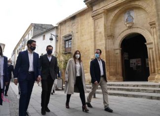El presidente de la Junta se suma al dolor por el asesinato de Alcalá la Real
