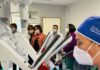Profesionales del Hospital de Jaén desarrollan su formación para el manejo del «robot quirúrgico»