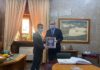 El director del Instituto Cervantes visitan el Ayuntamiento de Jaén