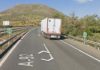 Muere un hombre en una colisión entre un turismo y dos camiones en Loja