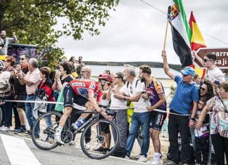 Evenepoel da el golpe de efecto en Piornal
