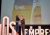 El presidente de la Diputación recibe la insignia de oro de la Asociación Empresarial Marteña