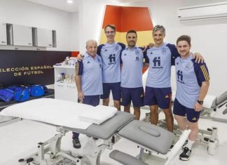 Un fisioterapeuta de Porcuna entre los fisios de la selección en Qatar
