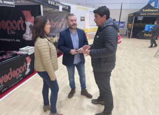 Entrega de dorsales de la 40 Carrera Urbana Internacional Noche de San Antón