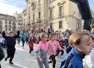 I Carrera Urbana de San Antón Escolar reúne a más de 1.800 participantes de 15 colegios de la capital