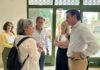El candidato del PP apoyará a la escuela vecinal del Polígono del Valle desde la Concejalía de Barrios