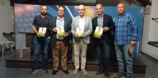 Presentada en el Centro de Interpretación “Olivar y Aceite” la obra ‘El jugo de la aceituna que cuida tu salud’