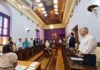 La Corporación Municipal de Jaén guarda un minuto de silencio en memoria del agente de la Policía Nacional fallecido en Andújar