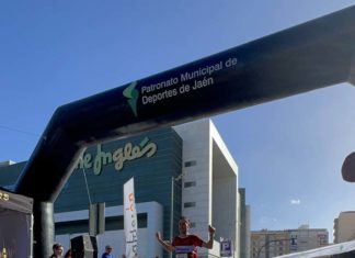 Óscar Aymerich y Josefina Rodríguez se adjudican la victoria en la XXVII Media Maratón Memoria de Paco Manzaneda