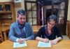 La Fundación del Olivar y Cáritas Diocesana de Jaén rubrican un convenio para proporcionar aceite de oliva a personas sin hogar