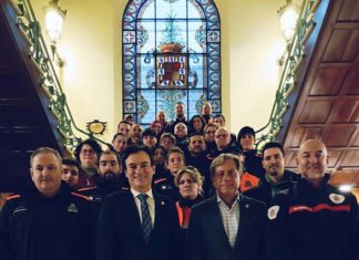 Recepción e miembros de Protección Civil