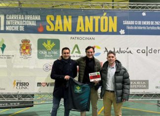 El alcalde en la recogida de dorsal de la San Antón