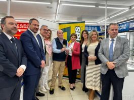 Campaña en Más y Más en favor de la Asociación contra el Cáncer
