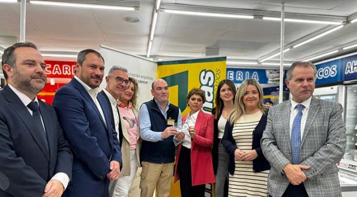 Campaña en Más y Más en favor de la Asociación contra el Cáncer