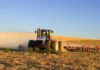 Muere un trabajador arrollado por un tractor en una parcela de Alcalá de Guadaíra
