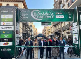 Salida de la 4ª etapa de la Andalucía Bike Race que patrocina la Diputación de Jaén
