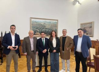 El presidente de la Diputación entrega un incentivo de 455.000 euros a Insyte Soluciones para la creación de 48 empleos