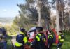 Bomberos y Policía Local rescatan a una mujer lesionada en el Cerro de Santa Catalina