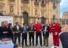 Visita del presidente Diputación al stand campaña #YoComoFresasdeHuelva