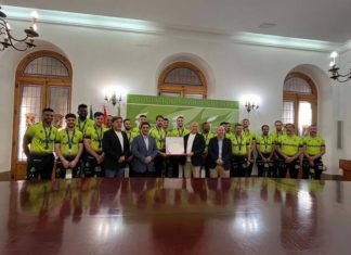 El presidente de la Diputación recibe en el Palacio Provincial al Jaén Paraíso Interior FS