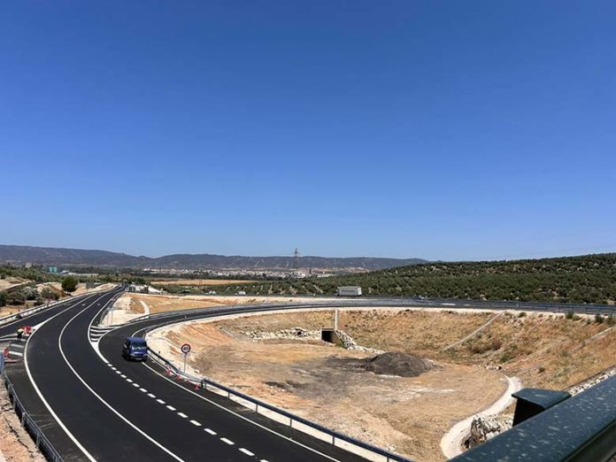 CARRETERAS Enlace A311 A305