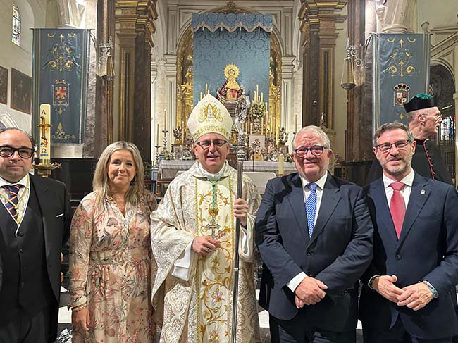 VIRGEN DE LA CAPILLA JUNTA