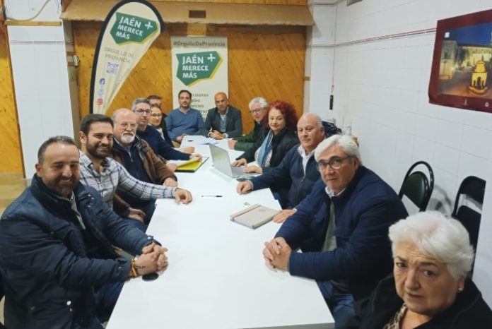 Parte de la Directiva de Jaén Merece Más (1)