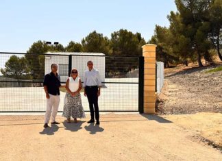 Juan Latorre visita en Santiago de Calatrava distintas actuaciones que cuentan con financiación de la Diputación