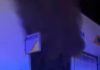 Intervención de los bomberos de Jaén en un incendio de una nave industrial en Torredelcampo